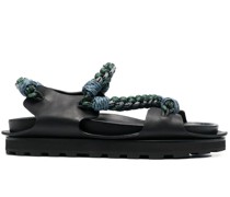 Sandalen mit geflochtenen Riemen
