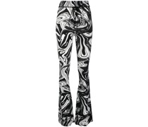 Ausgestellte Hose