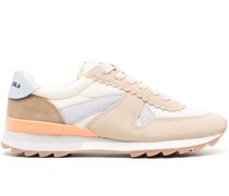 Sneakers mit Kontrasteinsätzen