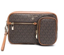 Clutch mit Monogramm