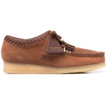 Wildlederschuhe mit Perlen