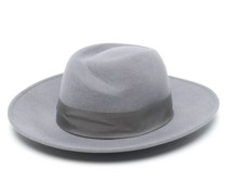Fedora mit Schleife