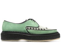 Schnürschuhe mit Paspeln