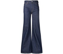 Ausgestellte Taillenjeans