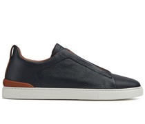 Sneakers mit Ziernähten