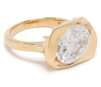 Vergoldeter Ring mit Kristallen