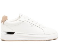 Klassische Sneakers