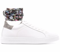 Sky Sneakers mit Schnürung