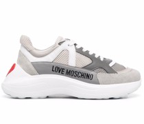 Sneakers mit Logo-Print