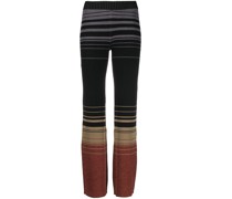 Ausgestellte Strickhose