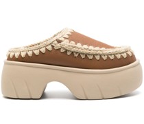Slipper mit Stickerei