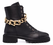 Stiefel mit Schnürung