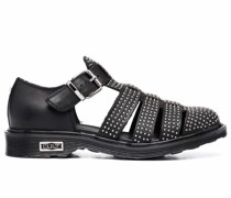 Sandalen mit Schnallen