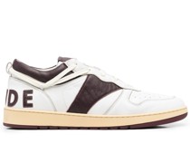 Sneakers mit Logo-Print