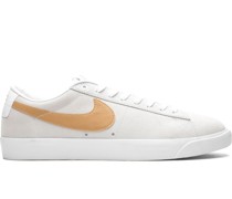 SB Blazer Sneakers