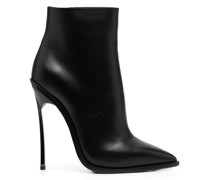 Stiefel mit spitzer Kappe