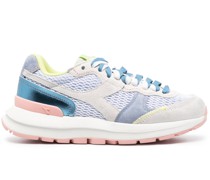 Klassische Sneakers