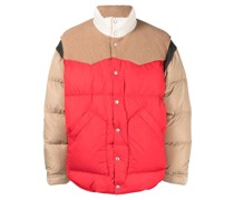 Gefütterte Jacke mit Kontrasteinsätzen