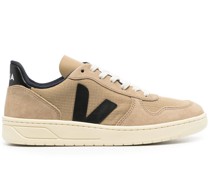 V-10 Sneakers