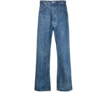 Ausgestellte Jeans mit Knitteroptik