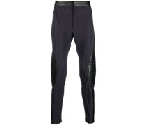 Lederhose mit Logo-Schild