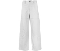 Lang geschnittene Hose