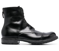 Klassische Schnürstiefel