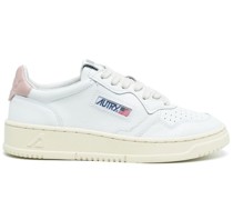 Medalist low-top sneakers