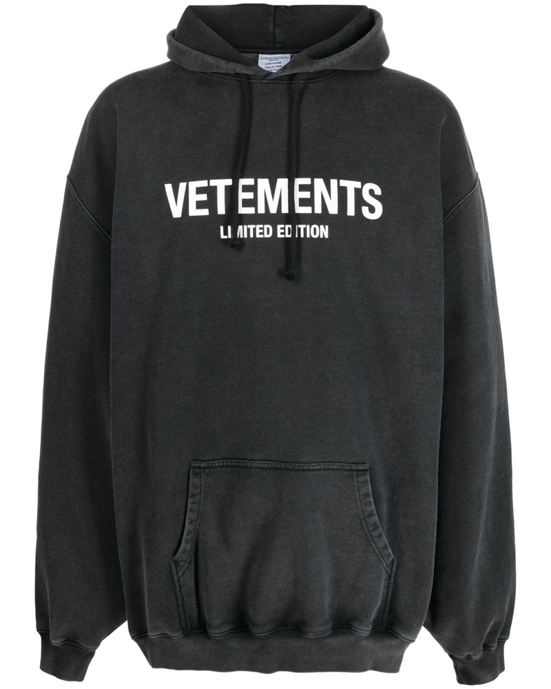 VETEMENTS Damen Hoodie mit Logo-Print