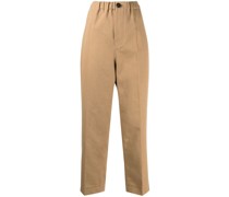 Gerade Hose mit Bügelfalten