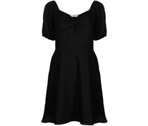 Kleid mit Herzausschnitt