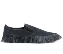 Slip-On-Sneakers mit Fransen