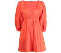 Ausgestelltes Kleid