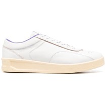 Klassische Sneakers