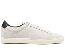 Retro Sneakers aus Wildleder