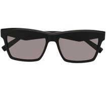 Sonnenbrille mit eckigem Gestell