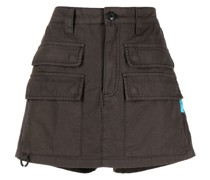 Gerade High-Waist-Shorts