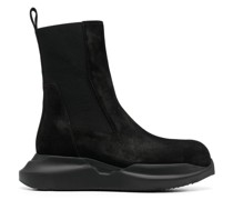 Stiefel mit dicker Sohle