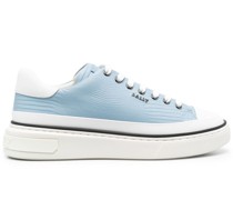 Klassische Sneakers