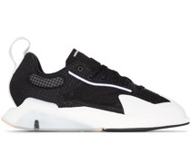 Klassische Sneakers