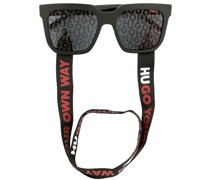 Sonnenbrille mit eckigem Gestell