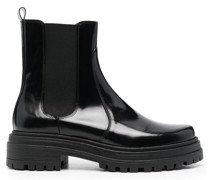 Sasha Stiefel
