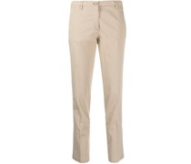 Schmale Hose mit Logo-Patch