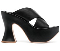 Mules mit definiertem Absatz
