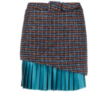 Minirock im Layering-Look
