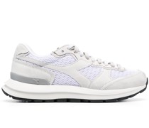 Sneakers mit Kontrasteinsätzen