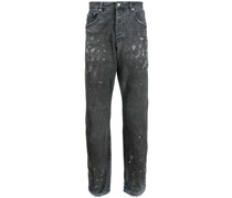 Jeans mit Farbklecksen