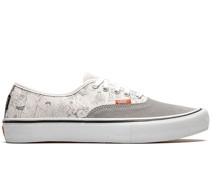 'Authentic Pro' Sneakers