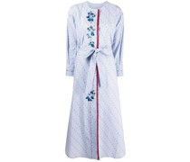 Besticktes Kleid