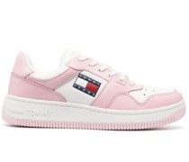 Sneakers mit Logo-Prägung